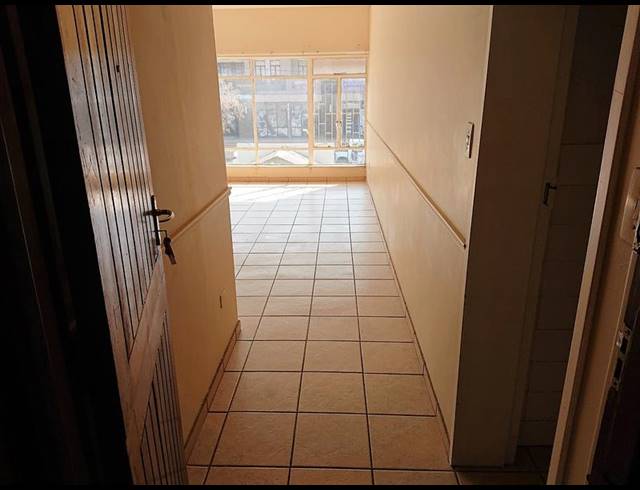 1 BEDROOM PROPERTY TO RENT IN DIE BULT